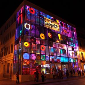 Ella pummm, pammm, pummm