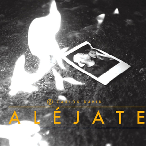 Aléjate