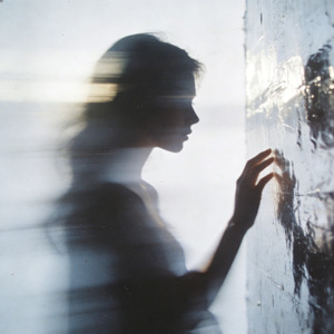 我能笑着赴死如果是你递的刀