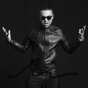 父亲背过的牛皮船