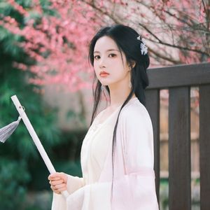 云作裳