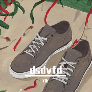 雨滴敲打窗棂三更天