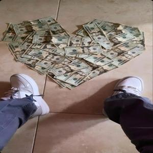 Money $pread (feat. Jonoftf)
