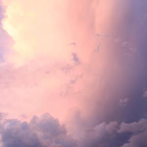 “你笑起来真像好天气”