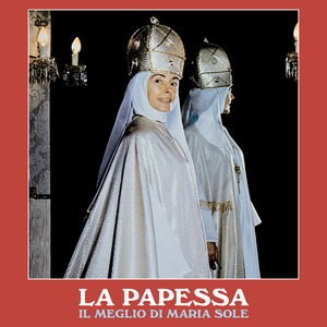 Sono seduta sul water closet