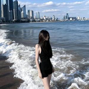 严莉莉进行曲