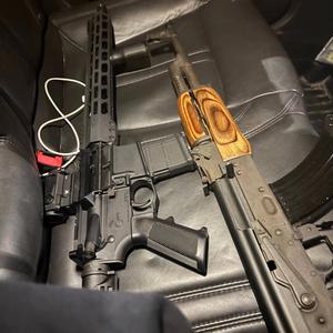 Iran (feat. Tiyloheem & Alhouskiii)