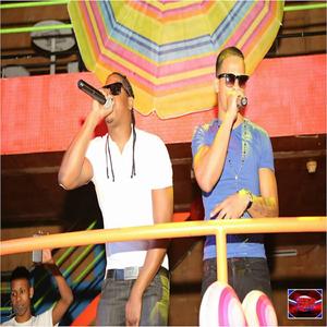 Solo Tu (feat. Camaleon de la voz)