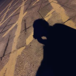 男孩