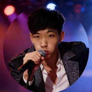 快乐都像借来的