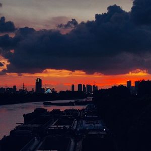 亲爱的，人生若只如初见