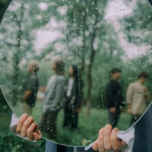 知更 (Tiffany blue)