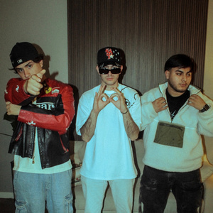 PARTY CON ELLA (Remix)