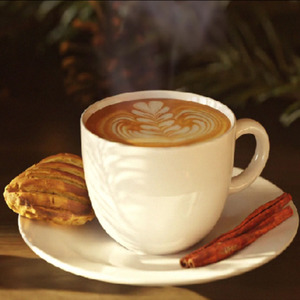 月明かりのささやき