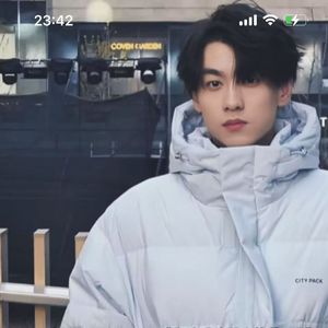 《星辰间的初遇》