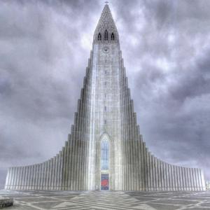 Young Rich Bastards (feat. LilDot2Hot)