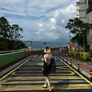 Y让我留在你的花园K