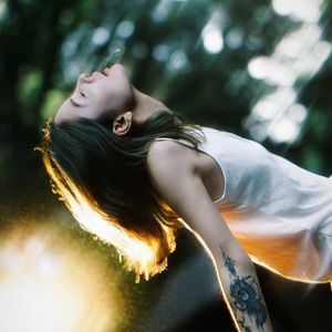 在死亡的道路上幻想