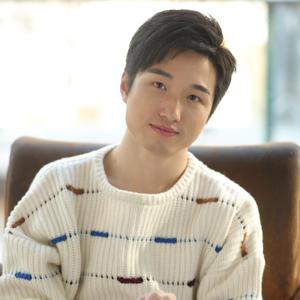 爱一个人原来不需那么多理由 原曲伴奏