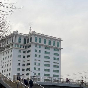 火车在上面停下啦