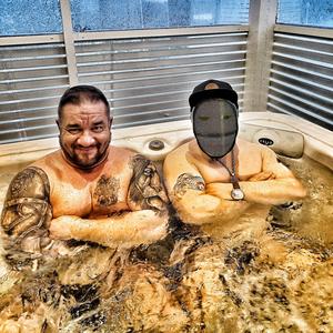 Pakko Vaan Pumppaa (feat. XL Sami)