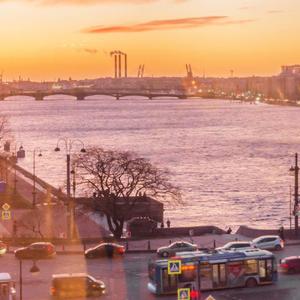 漫步在淡水湖边