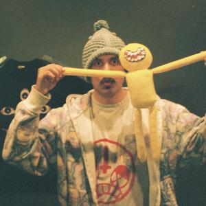 BOOTYHOLE (feat. Lil Darkie)