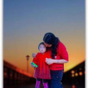 世上只有妈妈好-李如意