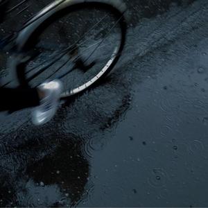 淋雨 (2)