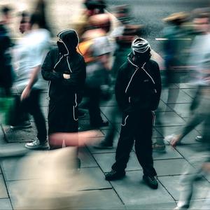 STROLLI WIT A STOGGIE