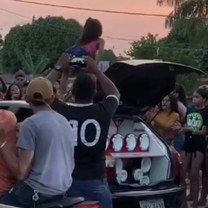 Só da valor a agua quem um dia Passou sede | A galera vê você lavando seu carro