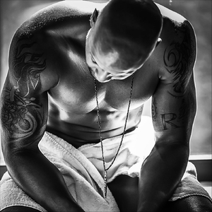 In 2 Deep (feat. Queen Dezzii)