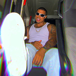 Vai Rolar uma Festinha (Cai de Perna Aberta)