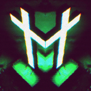 p r a y i n g _ a t _ a _ b r o k e n _ J e s u s _ s t a t u e