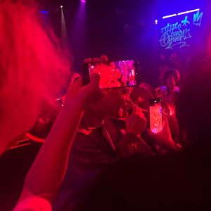 致张伟与肖秀杰