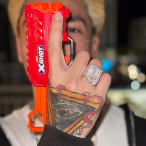 Must b eäsy (feat. Purpp)