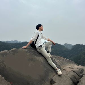 心随落叶飘向远方