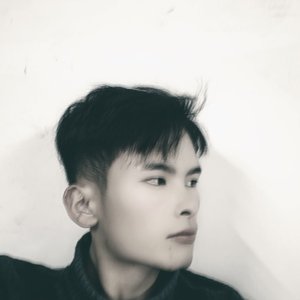 你总能在对方漏洞百出的谎言中找到爱