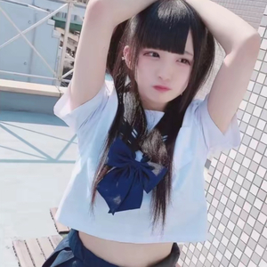 天空灰的像哭过