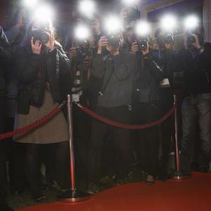 Popping Out (nvrmindd)