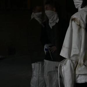 像个旧时代的骑士