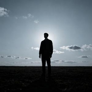 敬孤单而挺拔的你 (Cover 铁柱)