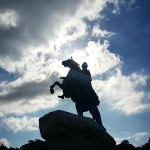 Martin Garrix-So Far Away（Bourbon9 / Julya remix）