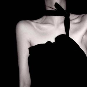 一个像夏天一个像秋天