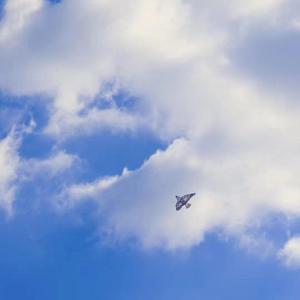 天空属于抬头看它的人