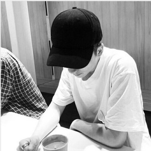 如果撑伞没有诚意那我就淋雨爱你