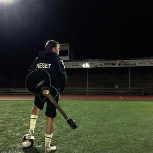 Sammen står vi på (feat. Mikael Skogen)