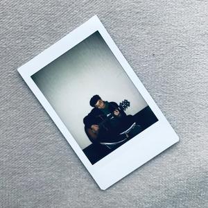 闪着泪光慢慢的决定