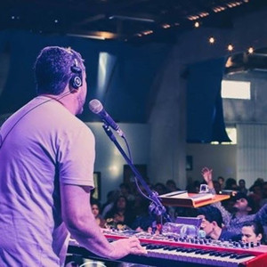 Espontaneo (Ao Vivo)