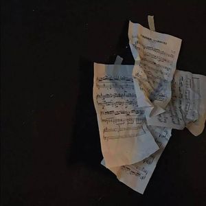 一直很安静（钢琴曲）